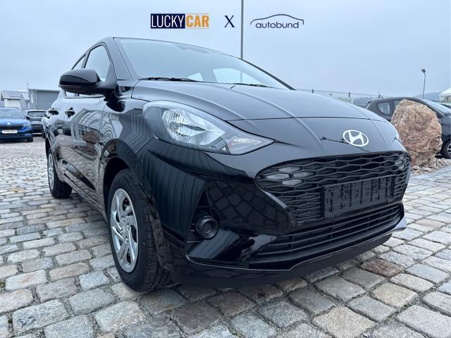 Hyundai / i10 / Schwarz / / / 