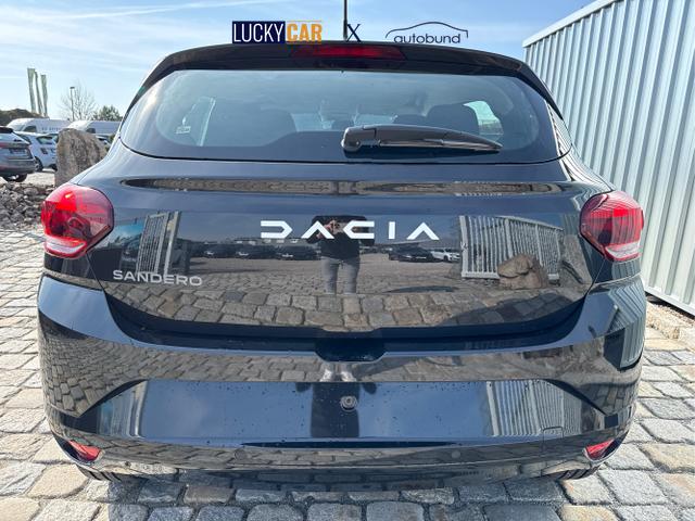 Dacia / Sandero / Schwarz / / / , Beispielbilder, ggf. teilweise mit Sonderausstattung