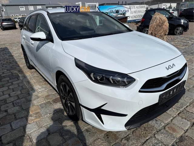 Kia / Ceed / Wei&szlig; / / / , Beispielbilder, ggf. teilweise mit Sonderausstattung