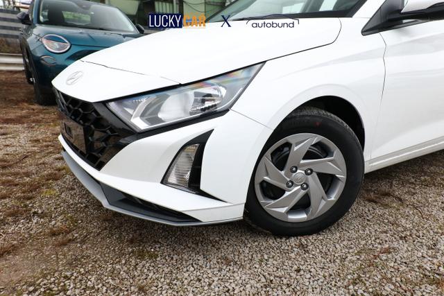 Hyundai i20 Select DCT MY26 Nav Kam PDC Klima Temp CarP 