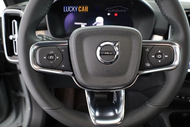 Volvo XC40 Core 2WD B3 Mild-Hybrid Core, Navi, LED, Winter, Kamera, el. Klappe 