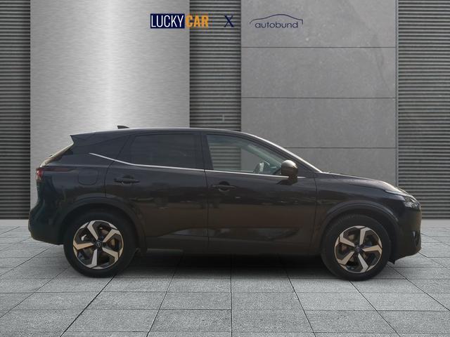 Nissan Qashqai N-Connecta SHZ+PDC+LKHZ+RFK 1.3 DIG-T CVT 