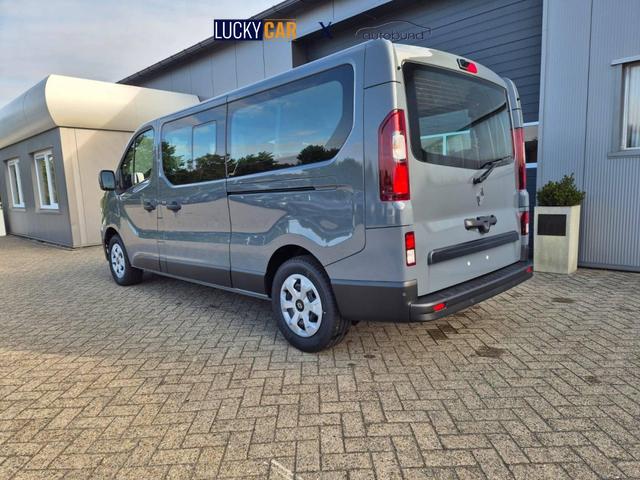 Renault Trafic L2H1 3,0t Grand Equilibre+Rollstuhlbefestigung dCi 150 