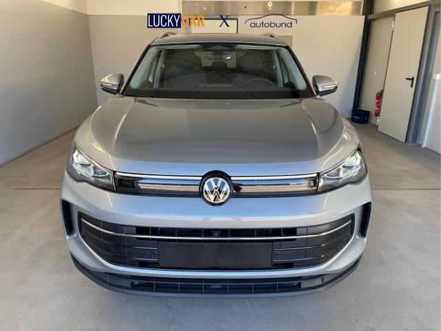 Volkswagen / Tiguan / Silber / / / 150PS DSG IQ.Light