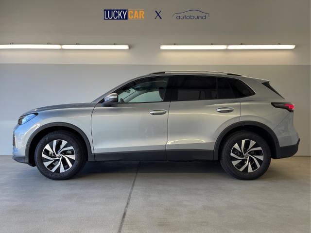 Volkswagen / Tiguan / Silber / / / 150PS DSG IQ.Light