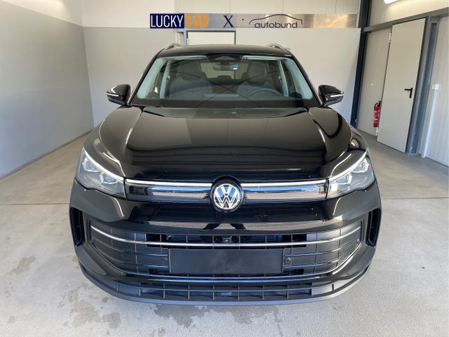 Volkswagen / Tiguan / Schwarz / / / 150PS eTSI DSG AHK+360°+IQ.Light+IQ.Drive+Navi