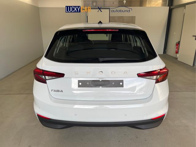 Skoda / Fabia / Weiß / / / 95PS Sitzheizung+App-Connect