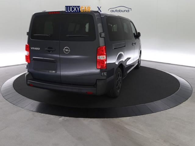 Opel Vivaro Kombi 9-Sitzer Lang 2.0 Diesel 8-Gang Automatikgetriebe 