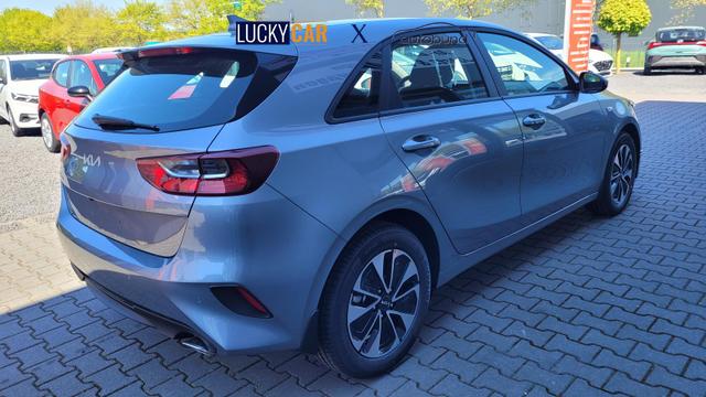 Kia Ceed SPIN 1.5 Spin*Navi*Shzg*Lhzg*PDC*Cam*16Zoll* 