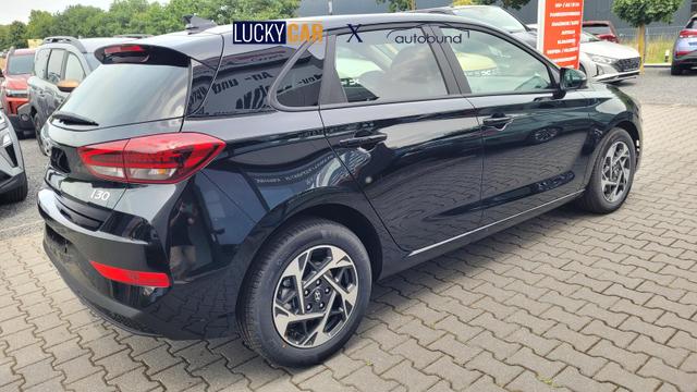 Hyundai i30 Family HB Family*Navi*LED*Shzg*Lhzg*PDC*Cam*Keyless 