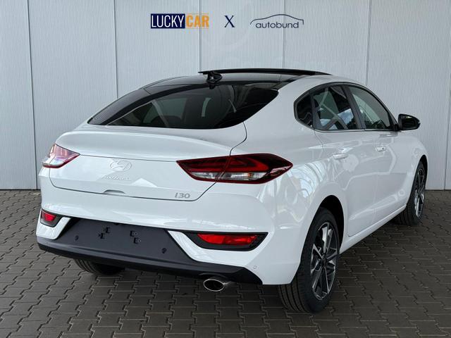 Hyundai i30 Fastback Go Plus 1.5 TGDI 48V DCT / Panoramadach ACC Sitz + Lenkradheizung LED Keyless Alu 17" 