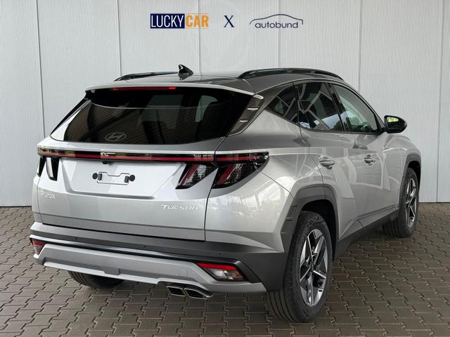 Hyundai TUCSON E-Motion 1.6 T-GDI 2WD 48V DCT / Panoramadach ACC Sitz + Lenkradheizung LED Navi PDC V&H Kamera Alu 18" 