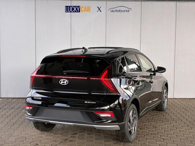 Hyundai BAYON Premium Sky 1.0 T-GDI 100 PS 48V 7DCT / Keyless ACC Soundsystem BOSE Sitz + Lenkradheizung LED Navi PDC V&H Kamera Totwinkel Alu 16" 