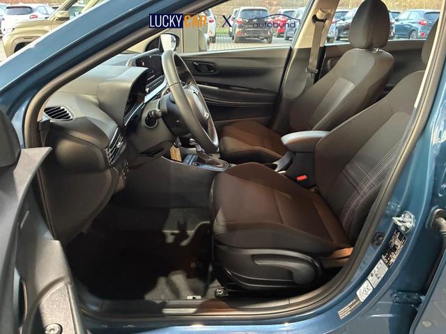 Hyundai BAYON 1.0 T-GDI DCT / Navi R&uuml;ckfahrkamera Tempomat Alu 16" 