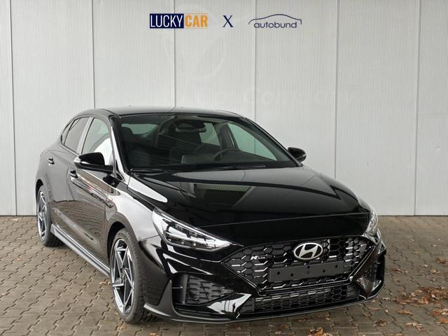 Hyundai i30 N-Line Fastback DCT 1.5 T-GDI mHev / Navi ACC Sitz & Lenkradheizung LED Alu 18" 