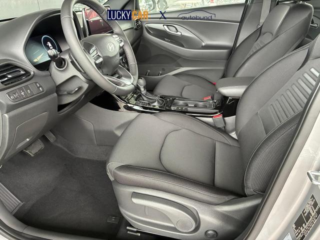 Hyundai i30 Kombi Comfort Plus 1.0 TGDI DCT / Navi Sitz + Lenkradheizung PDC V&H Kamera LED Alu 17" 