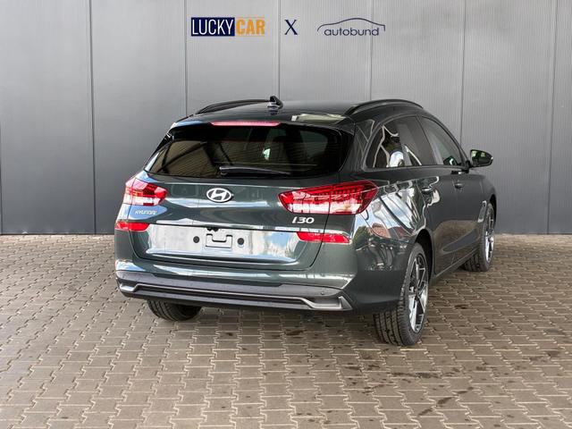 Hyundai i30 Kombi Comfort Plus 1.0 TGDI DCT / Navi Sitz + Lenkradheizung PDC V&H Kamera LED Alu 17" 