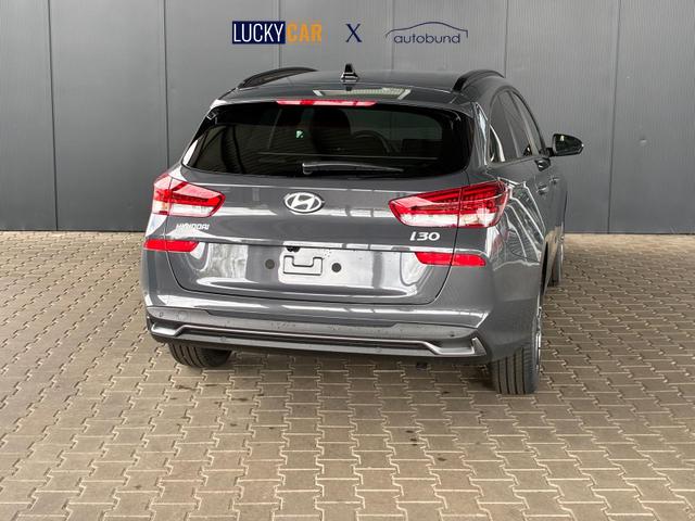 Hyundai i30 Kombi Comfort Plus 1.0 TGDI DCT / Navi Sitz + Lenkradheizung PDC V&H Kamera LED Alu 17" 