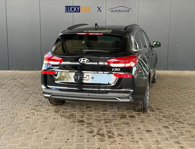 Hyundai i30 Kombi Comfort Plus 1.0 TGDI DCT/ Navi / Sitz + Lenkradheizung PDC V&H Kamera LED Alu 17" 