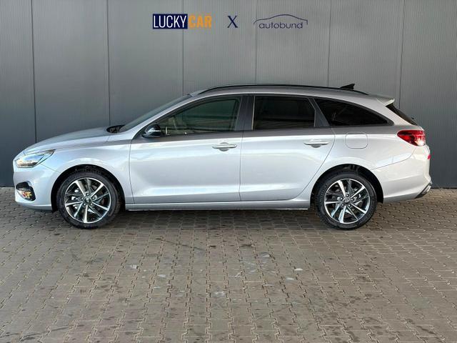 Hyundai i30 Kombi Comfort Plus 1.0 TGDI DCT Navi / Adaptiver Tempomat/ Totwinkel Assistent/ Alu 17" 