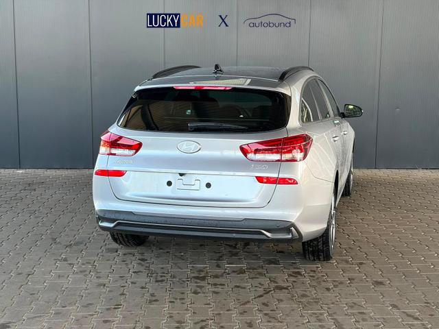 Hyundai i30 Kombi Comfort Plus 1.0 TGDI DCT Navi / Adaptiver Tempomat/ Totwinkel Assistent/ Alu 17" 