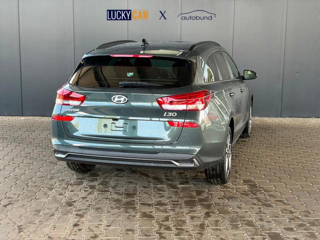Hyundai i30 Kombi Comfort Plus 1.0 TGDI DCT Navi/ Adaptiver Tempomat/ Totwinkel Assistent/ Alu 17" 