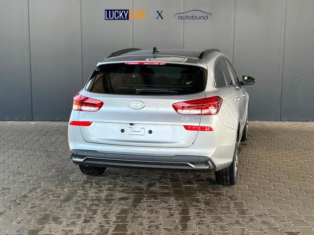 Hyundai i30 Kombi Comfort Plus 1.0 T-GDI DCT Navi/ Totwinkel Assistent/ PDC V&H + Kamera/ Alu 17" 