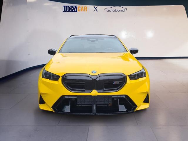 BMW M5 Basis Touring Comfort+DrivAssistPlus+FFC+Pano 
