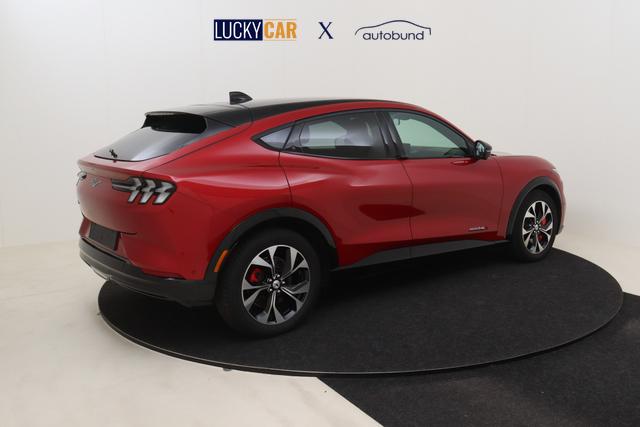 Ford Mustang Mach-E 98 kWh Extended range 