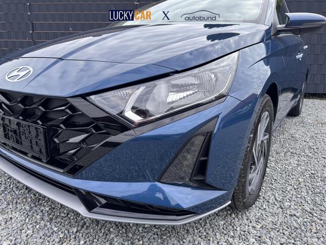Hyundai i20 Family Automatik 