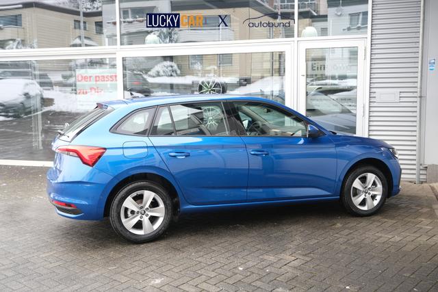 Skoda Scala Race Blau 