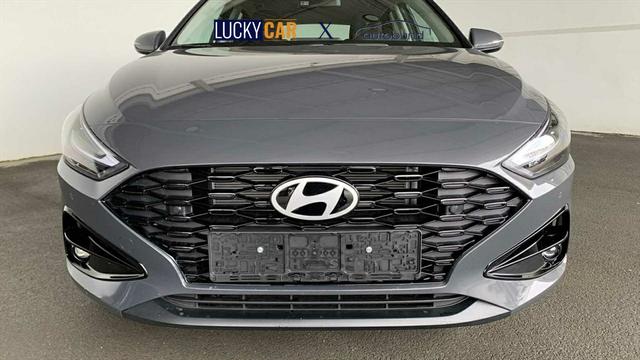 Hyundai i30 FAMILY III Hatchback 1,0 T-GDi LED Navi Kamera 