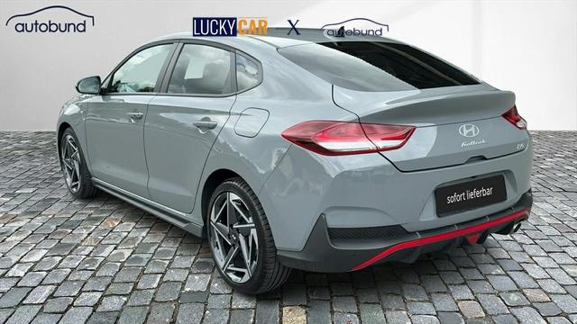Hyundai i30 N-LINE III Fastback 1,5 TGDi Keyless Navi Rückfahrk 