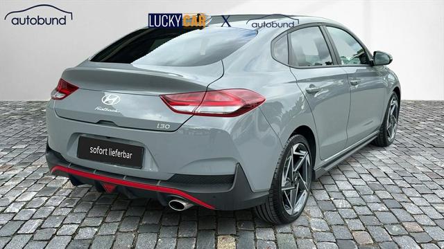 Hyundai i30 N-LINE III Fastback 1,5 TGDi Keyless Navi Rückfahrk 