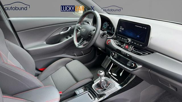Hyundai i30 N-LINE III Fastback 1,5 TGDi Keyless Navi Rückfahrk 