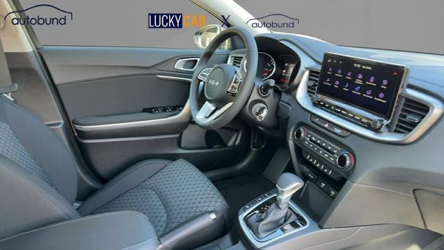 Kia Ceed BEST III 1.5 T-GDi DCT Alarm DAB Klima NAV Kamera 