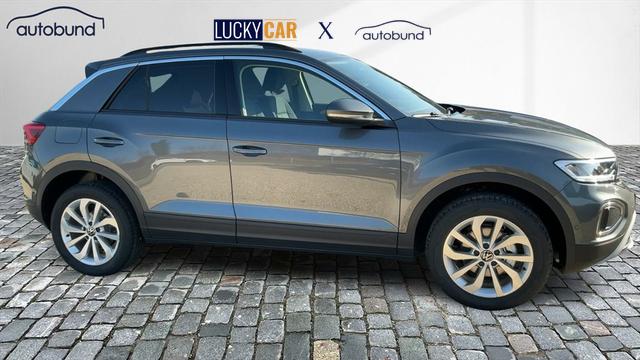 Volkswagen T-Roc LIFE 1,5 TSI DSG AHK digital Cockpit Keyless PDC 