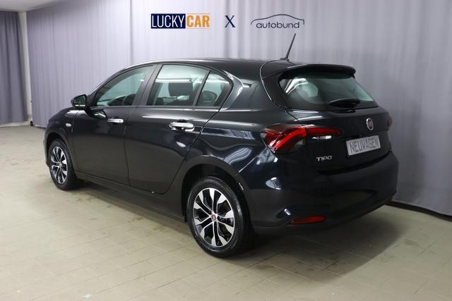 Tipo 5-T&uuml;rer MY22 TIPO 5-T&uuml;rer City Life Hybrid 1.5 GSE 96kW (130PS) DCT718 - Cinema Schwarz 645 - Stoff Schwarz "316 R&uuml;ckfahrkamera mit dynamischen F&uuml;hrungslinien 452 Sitzheizung vorn 5CD Cinema Schwarz 7QC Uconnect&trade; NAV Navigationssystem und digitalem Audioempfang DAB+"