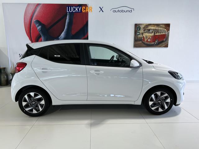 Hyundai i10 Go Plus 1.0 Atlas White, Beispielbilder, ggf. teilweise mit Sonderausstattung