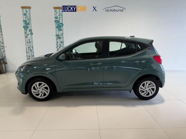 Hyundai i10 GO Mangrove Green
