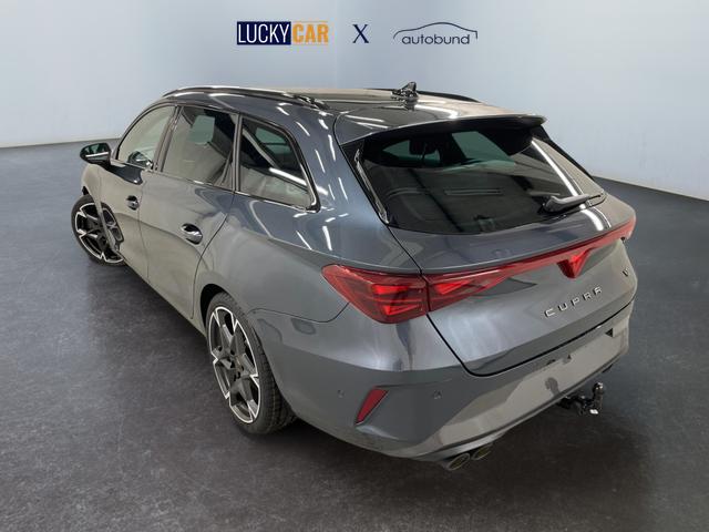 Cupra Leon Sportstourer VZ 2.0 TSI 333PS/245kW 4x4 DSG7 2025 +INT. DRIVE+MATRIX+AHK+Erweiterte Garantie. 