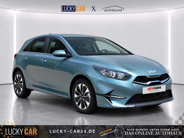 Lagerfahrzeug Kia Ceed - Gold Android 1.5 T-GDi, DCT Auto Navi WinterPak Klimaauto 16" Kamera PrivacyGlas 
