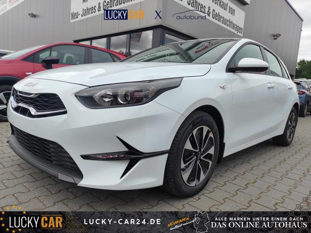 Lagerfahrzeug Kia Ceed - SPIN 1.5 T-GDI AT Kamera Sitzheizung APP Navi