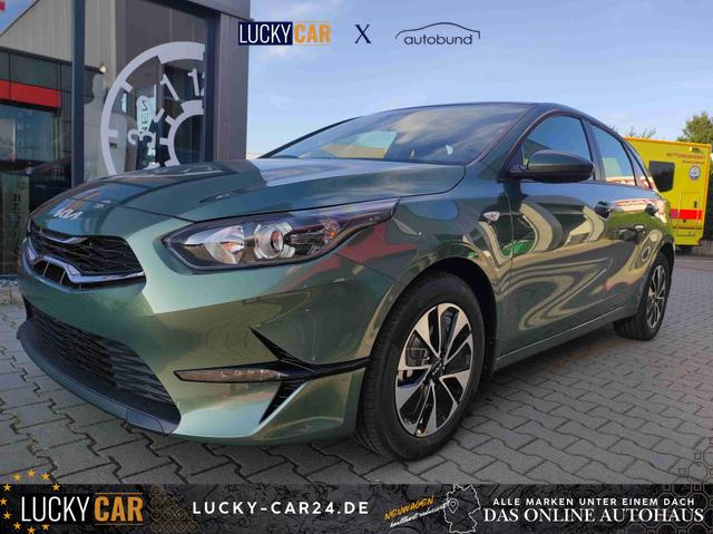 Vorlauffahrzeug Kia Ceed - Gold 1.5  Shzg Lhzg PDC Cam 16Zoll Navi