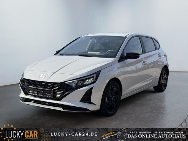 Lagerfahrzeug Hyundai i20 - Black Edition 1,0 T GDI DCT-7 Navigation 16 Zoll Kamera PDC Sitzheizung