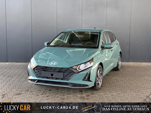Lagerfahrzeug Hyundai i20 - Pure 1.2 MPI / Navi PDC Hinten   Kamera Abgedunkelte Scheiben Tempomat Alu 16"