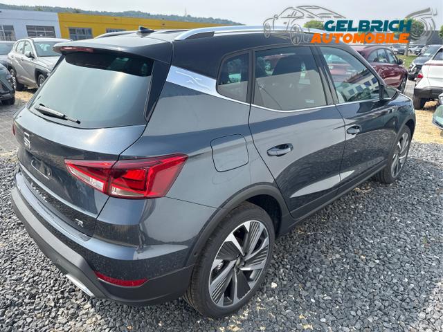 Seat / Arona / Grau / / / NAVI SHZ VOLL LED RFK PDC v+h 18ALU 