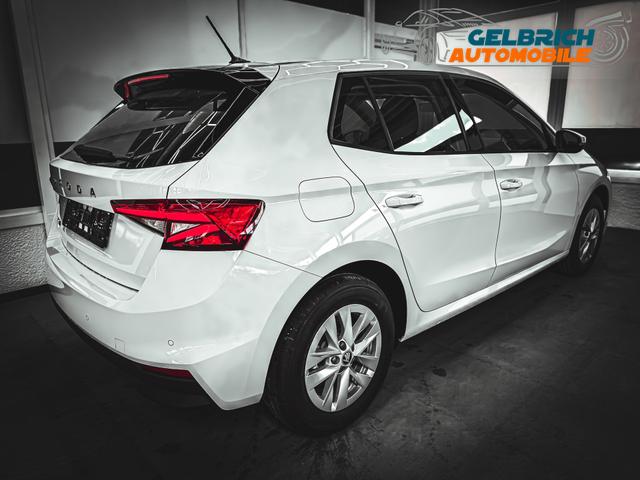 Skoda Fabia SELECTION DSG PDC v+h KLIMAAUTOMATIK 