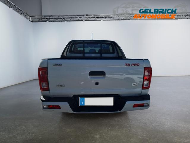 JAC Motors / T8 Pick Up Doppelkabine / Weiß / Pro / / 