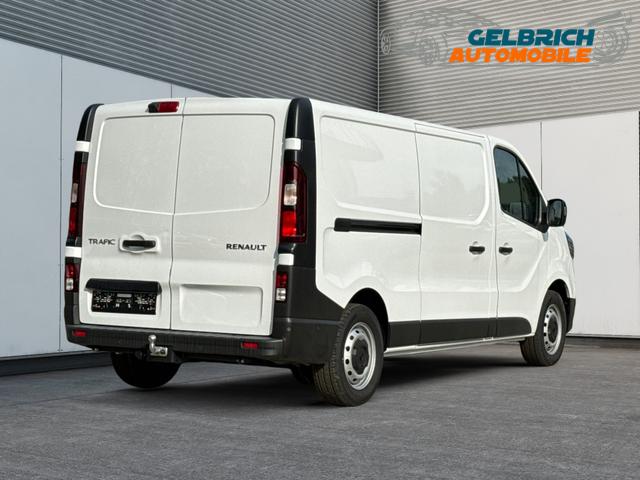 Renault / Trafic / / / / 